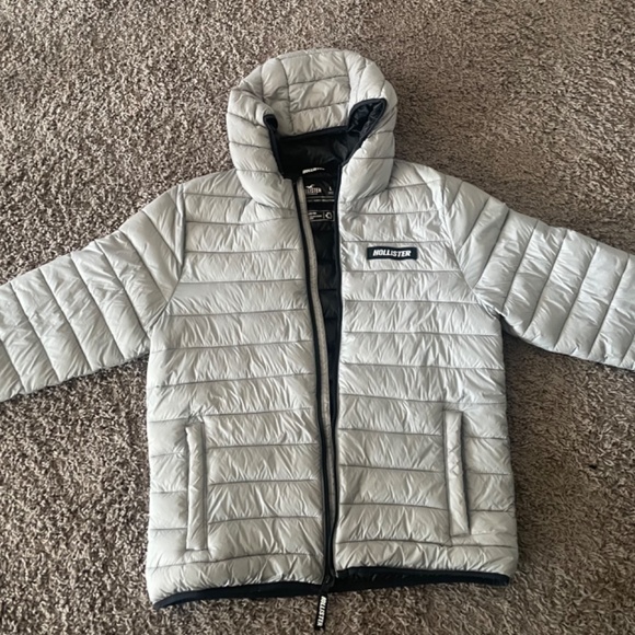 Hollister Gray down jacket - Picture 3 of 3